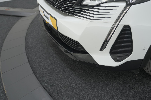 Peugeot 5008 PureTech 130 EAT8 GT Black Pack | Panoramadak | 360 Camera | FOCAL® | Adaptieve Cruise Control
