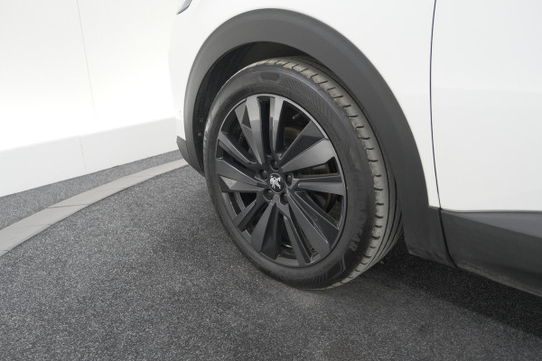 Peugeot 5008 PureTech 130 EAT8 GT Black Pack | Panoramadak | 360 Camera | FOCAL® | Adaptieve Cruise Control
