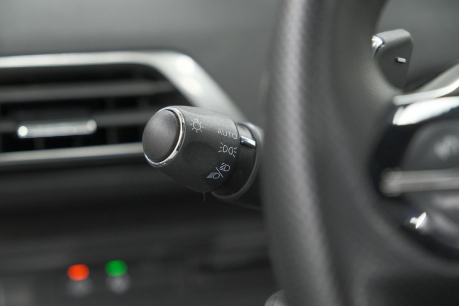 Peugeot 5008 PureTech 130 EAT8 GT Black Pack | Panoramadak | 360 Camera | FOCAL® | Adaptieve Cruise Control