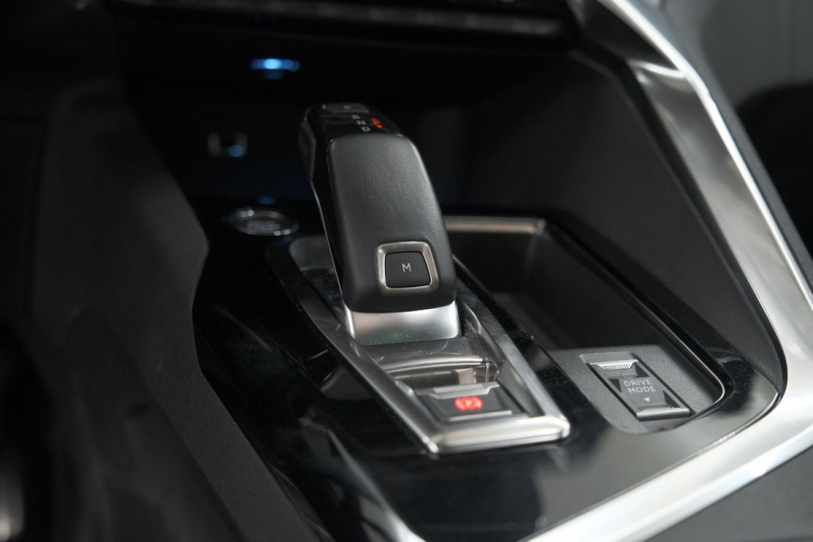 Peugeot 5008 PureTech 130 EAT8 GT Black Pack | Panoramadak | 360 Camera | FOCAL® | Adaptieve Cruise Control