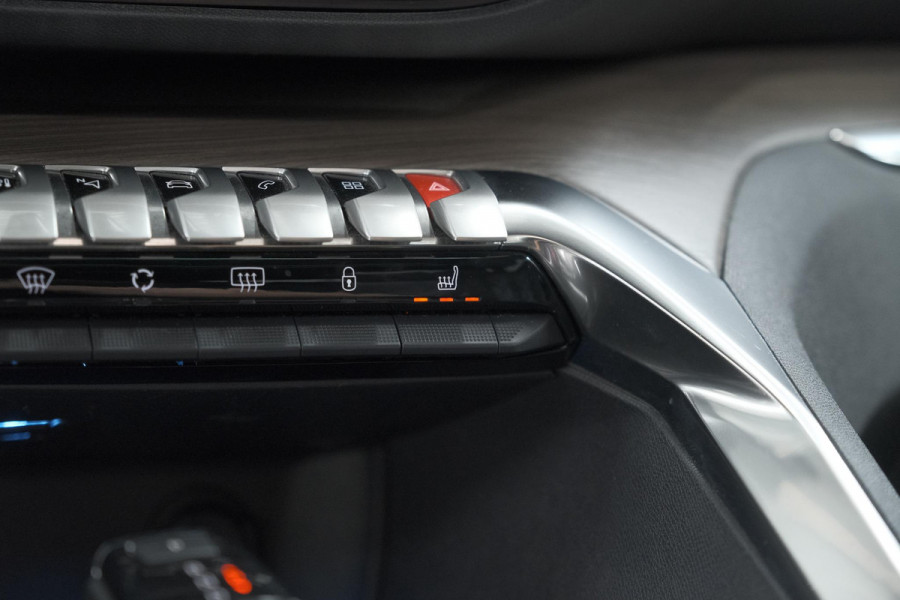 Peugeot 5008 PureTech 130 EAT8 GT Black Pack | Panoramadak | 360 Camera | FOCAL® | Adaptieve Cruise Control