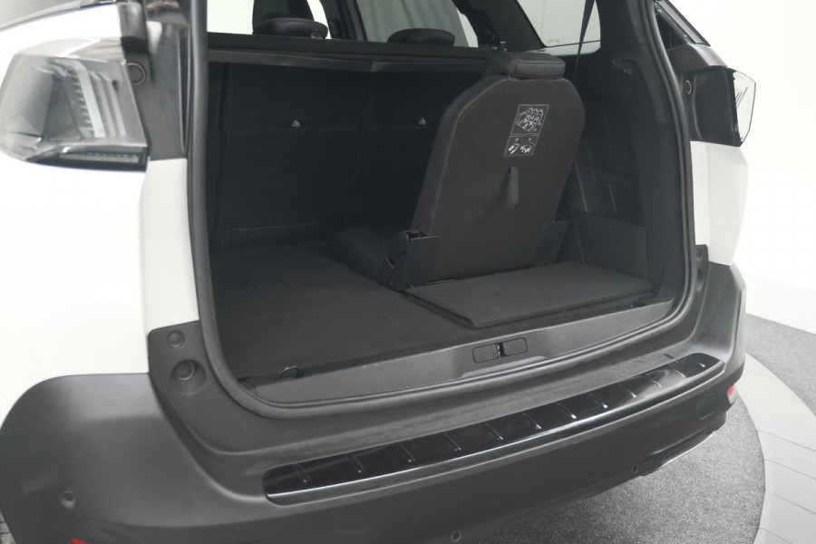 Peugeot 5008 PureTech 130 EAT8 GT Black Pack | Panoramadak | 360 Camera | FOCAL® | Adaptieve Cruise Control
