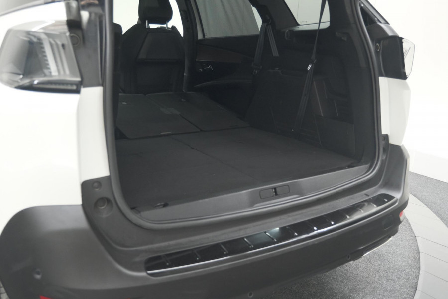 Peugeot 5008 PureTech 130 EAT8 GT Black Pack | Panoramadak | 360 Camera | FOCAL® | Adaptieve Cruise Control