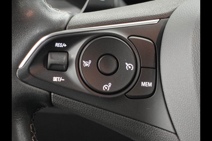 Opel Combo 1.5D L1H1 Edition Airco Navi PDC Achter App-connect DAB+ Trekhaak