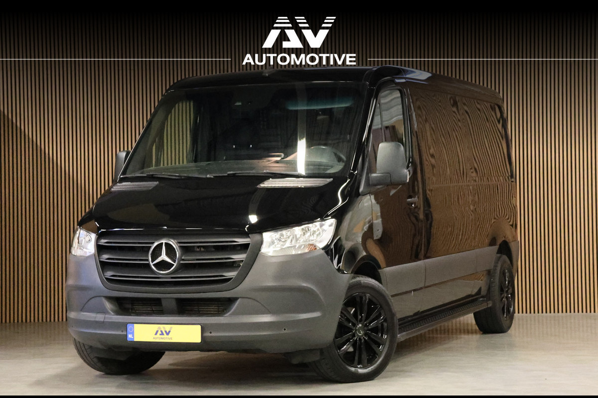 Mercedes-Benz Sprinter 2.2 CDI L2H1 | MBUX | Camera | CarPlay | Lederen bekleding | Stoelverwarming | Navigatie | Trekhaak | Betimmering | Treeplanken | 18'' Sportvelgen | Nieuwe APK Mercedes-Benz Sprinter 2.2 CDI L2H1 | MBUX | Camera | CarPlay | Lederen bekleding | Stoelverwarming | Navigatie | Trekhaak | Betimmering | Treeplanken | 18'' Sportvelgen | Nieuwe APK