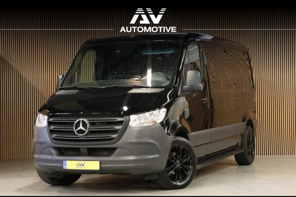 Mercedes-Benz Sprinter 2.2 CDI L2H1 | MBUX | Camera | CarPlay | Lederen bekleding | Stoelverwarming | Navigatie | Trekhaak | Betimmering | Treeplanken | 18'' Sportvelgen | Nieuwe APK