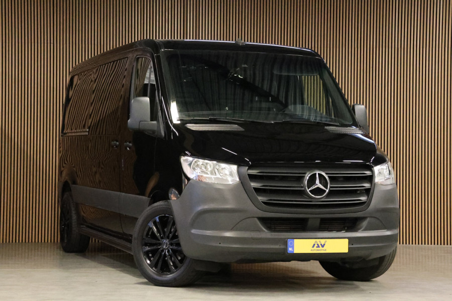 Mercedes-Benz Sprinter 2.2 CDI L2H1 | MBUX | Camera | CarPlay | Lederen bekleding | Stoelverwarming | Navigatie | Trekhaak | Betimmering | Treeplanken | 18'' Sportvelgen | Nieuwe APK
