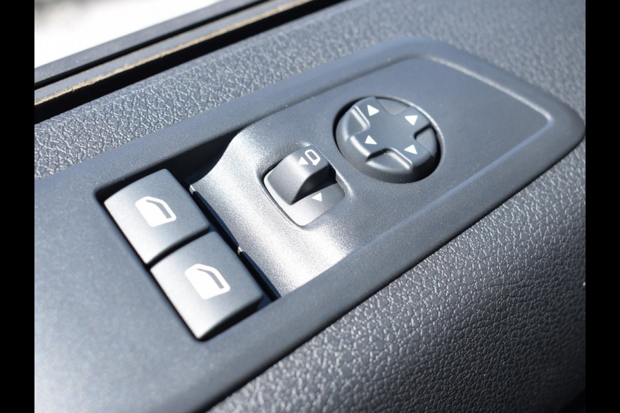 Opel Vivaro Electric L3 75 kWh | 8 jaar garantie | Apple Carplay | camera | dodehoekdetectie | parkeersensoren voor/achter | rijklaarprijs