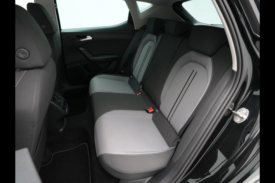 Seat Leon 1.0 TSI 110pk Style Business Intense Navigatie Pdc Clima Acc 318