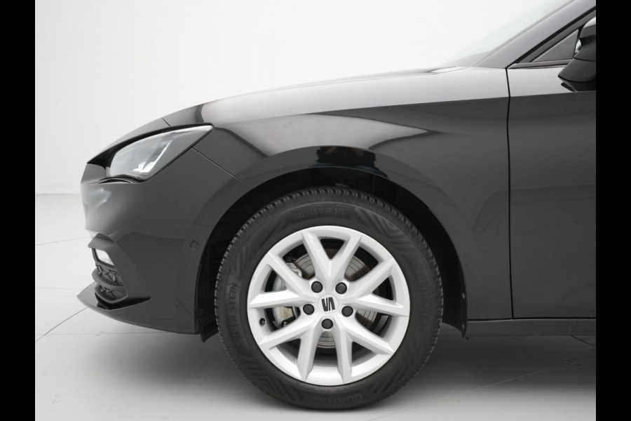 Seat Leon 1.0 TSI 110pk Style Business Intense Navigatie Pdc Clima Acc 318