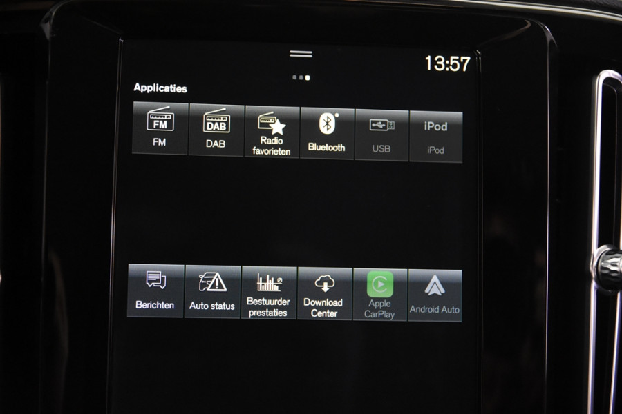 Volvo XC40 1.5 T3 Momentum Pro *1ste Eigenaar*R-Design*Navigatie*