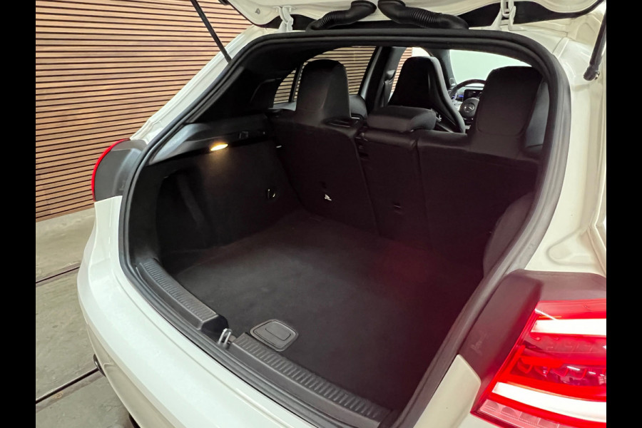 Mercedes-Benz A-Klasse AMG 35 4MATIC Night | FULL Option | Aero Pack | Performance Seats | Pano | Burmester | 360 Camera | Ambient