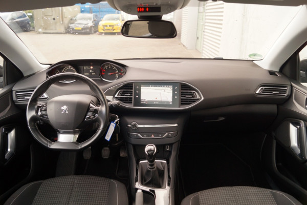 Peugeot 308 SW 1.5 BlueHDi 130pk Executive -PANO-NAVI-ECC-PDC-
