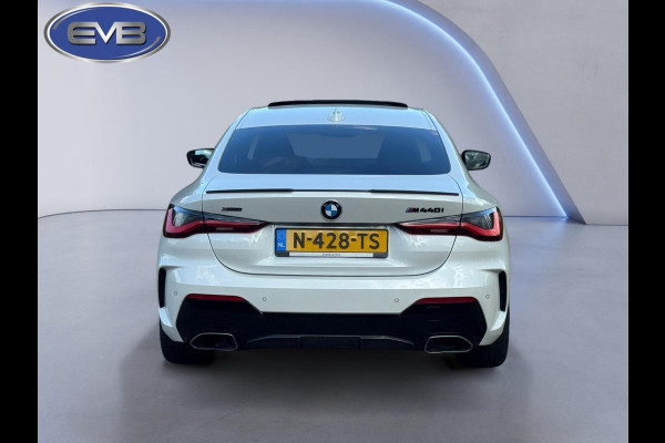 BMW 4 Serie Coupé M440i xDrive 374 pk High Executive, schuifdak, 1e eigenaar, NL auto met nationale auto pas