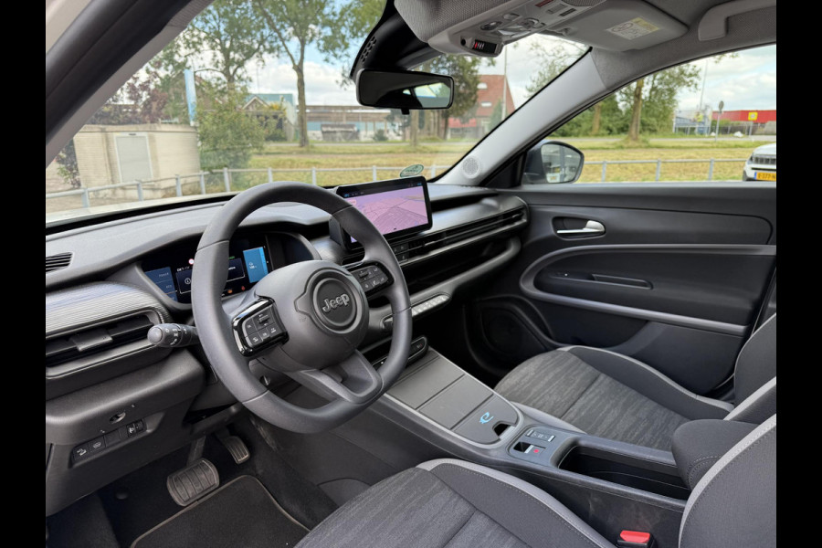 Jeep Avenger Longitude 54 kWh | Navi | Carplay | Stoelverwarming |