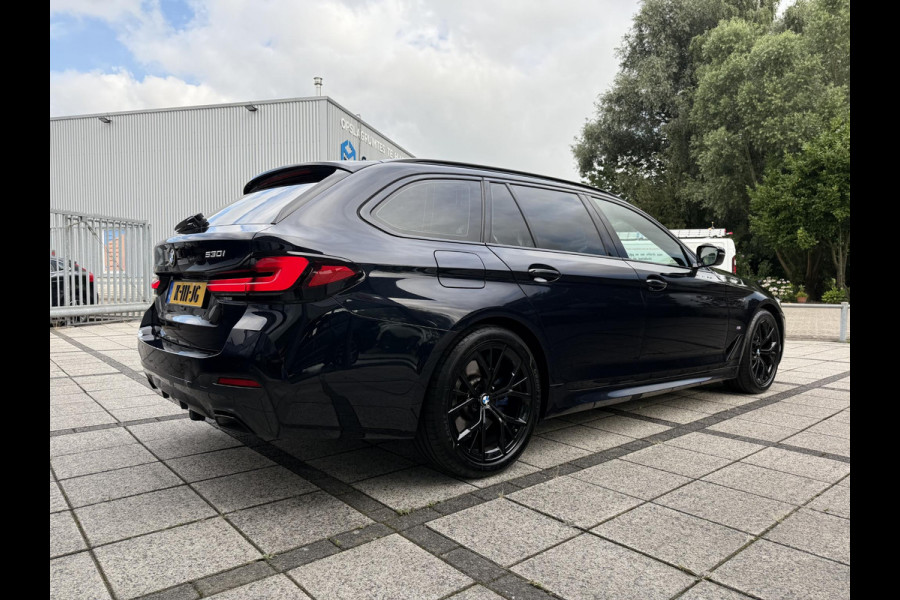BMW 5 Serie Touring 530i Aut. M-Sport | BMW Laser | Memory | Sfeer Verlichting |