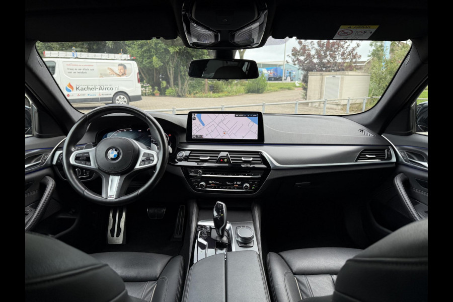 BMW 5 Serie Touring 530i Aut. M-Sport | BMW Laser | Memory | Sfeer Verlichting |