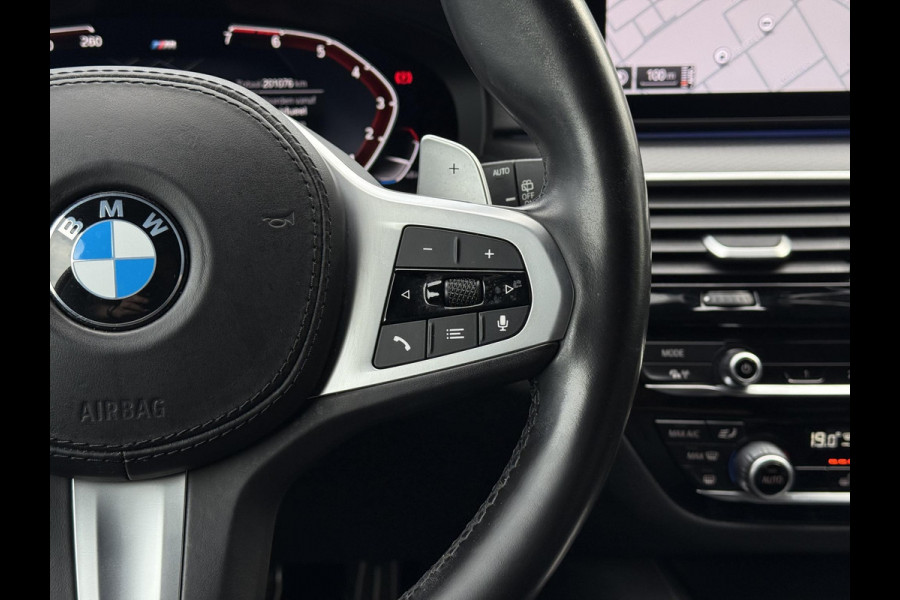 BMW 5 Serie Touring 530i Aut. M-Sport | BMW Laser | Memory | Sfeer Verlichting |
