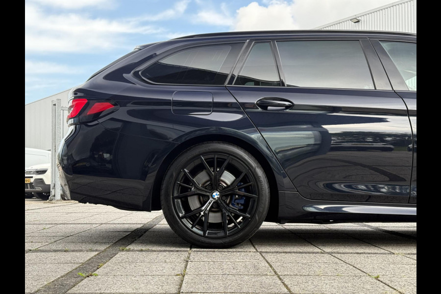BMW 5 Serie Touring 530i Aut. M-Sport | BMW Laser | Memory | Sfeer Verlichting |