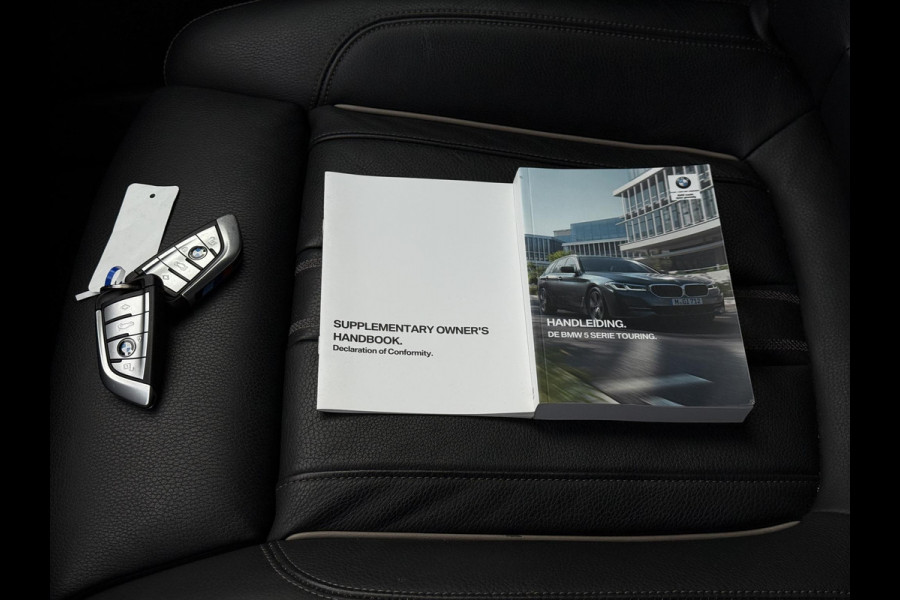 BMW 5 Serie Touring 530i Aut. M-Sport | BMW Laser | Memory | Sfeer Verlichting |