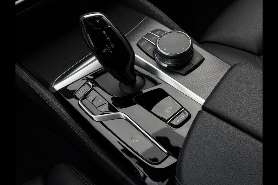 BMW 5 Serie Touring 530i Aut. M-Sport | BMW Laser | Memory | Sfeer Verlichting |