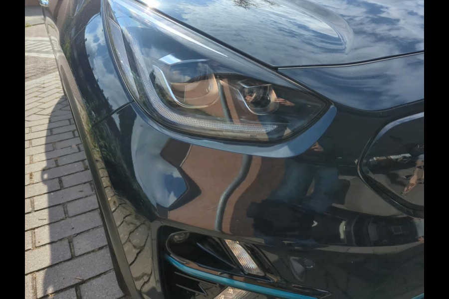 Kia e-Niro ExecutiveLine 64 kWh NL-AUTO | LEDER | STOELVERW. KOELING