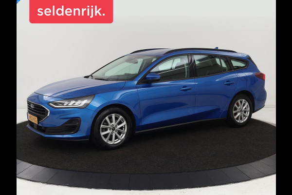 Ford Focus 1.0 EcoBoost Connected | Stoel & stuurverwarming | Camera | Adaptive cruise | Trekhaak | Carplay | Keyless | Navigatie | Climate control