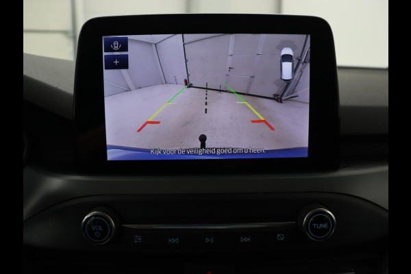 Ford Focus 1.0 EcoBoost Connected | Stoel & stuurverwarming | Camera | Adaptive cruise | Trekhaak | Carplay | Keyless | Navigatie | Climate control