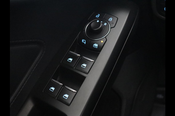 Ford Focus 1.0 EcoBoost Connected | Stoel & stuurverwarming | Camera | Adaptive cruise | Trekhaak | Carplay | Keyless | Navigatie | Climate control