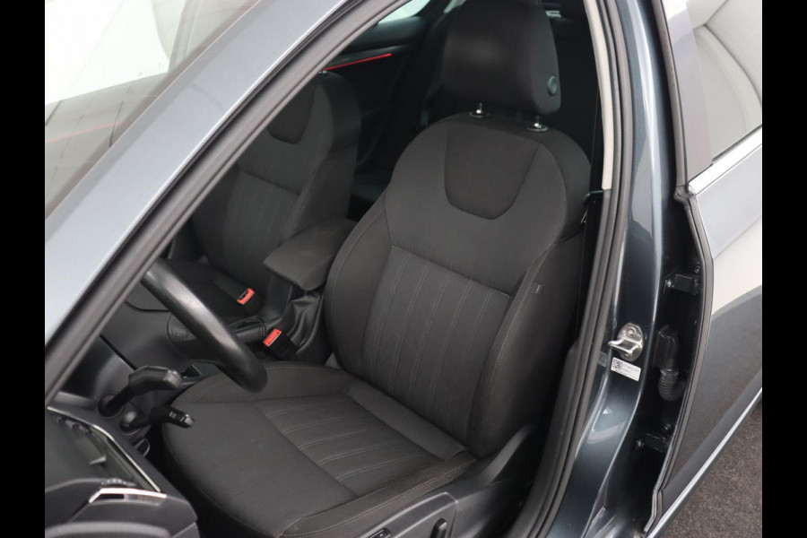 Škoda Octavia 1.0 TSI Style | Stoelverwarming | Trekhaak | Adaptive cruise | Carplay | Park Assist | Keyless | Full LED | Navigatie | Canton Sound | Climate control