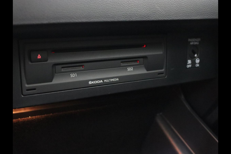 Škoda Octavia 1.0 TSI Style | Stoelverwarming | Trekhaak | Adaptive cruise | Carplay | Park Assist | Keyless | Full LED | Navigatie | Canton Sound | Climate control