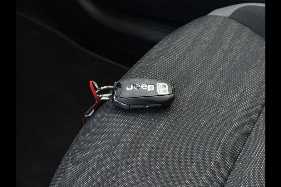 Jeep Avenger Longitude 54 kWh | Navi | Carplay | Stoelverwarming |