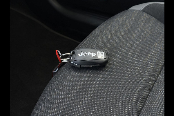 Jeep Avenger Longitude 54 kWh | Navi | Carplay | Stoelverwarming |