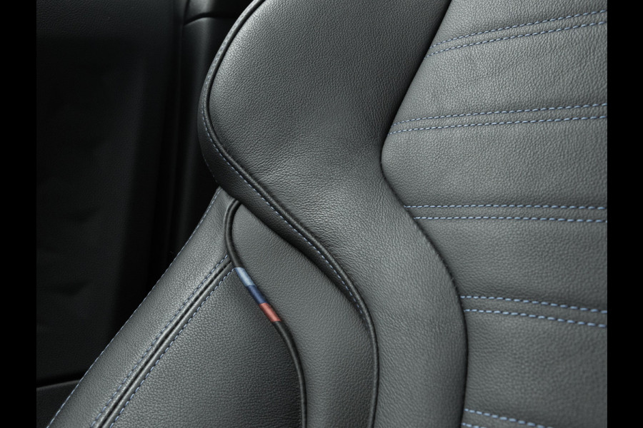 BMW 2 Serie Coupé M2 - M-Zetels - ACC - M-Driver Pack - Head-up - Carbon Interieur