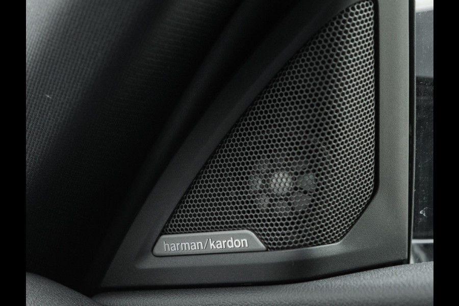 BMW 2 Serie Coupé M2 - M-Zetels - ACC - M-Driver Pack - Head-up - Carbon Interieur