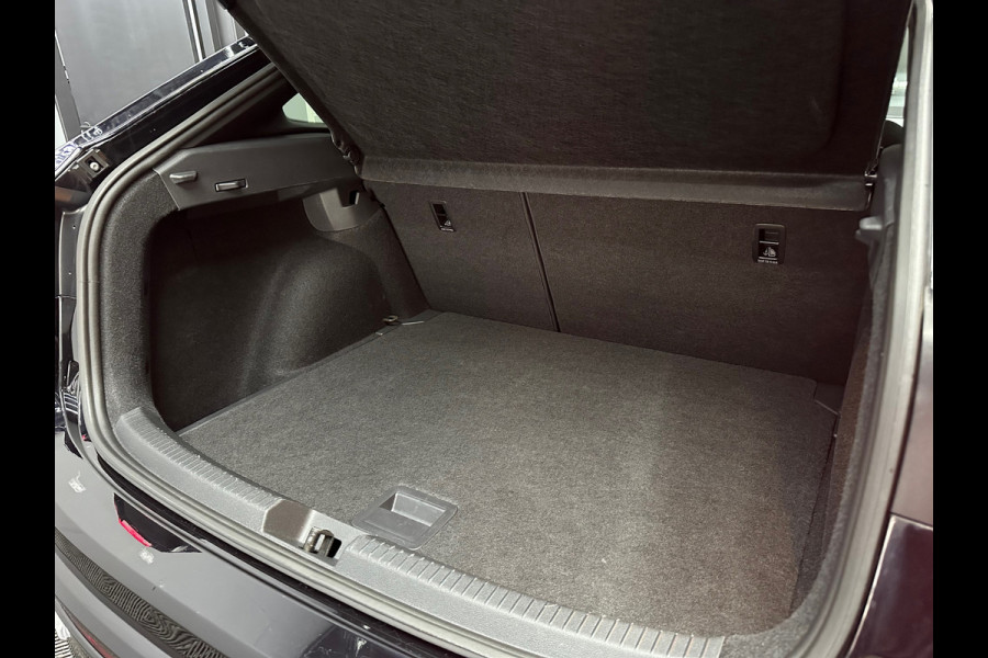 Volkswagen Taigo 1.5 TSI R-Line