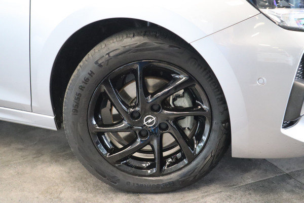 Opel Corsa 1.2 GS Line Navigatie Cruise Control 16LMV Two tone Color PDC Achteruit camera 24 maanden garantie mogelijk (*vraag naar de voorwaarden) Opel Corsa 1.2 GS Line Navigatie Cruise Control 16LMV Two tone Color PDC Achteruit camera 24 maanden garantie mogelijk (*vraag naar de voorwaarden)