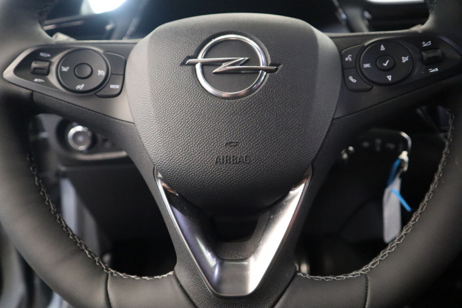 Opel Corsa 1.2 GS Line Navigatie Cruise Control 16LMV Two tone Color PDC Achteruit camera 24 maanden garantie mogelijk (*vraag naar de voorwaarden) Opel Corsa 1.2 GS Line Navigatie Cruise Control 16LMV Two tone Color PDC Achteruit camera 24 maanden garantie mogelijk (*vraag naar de voorwaarden)