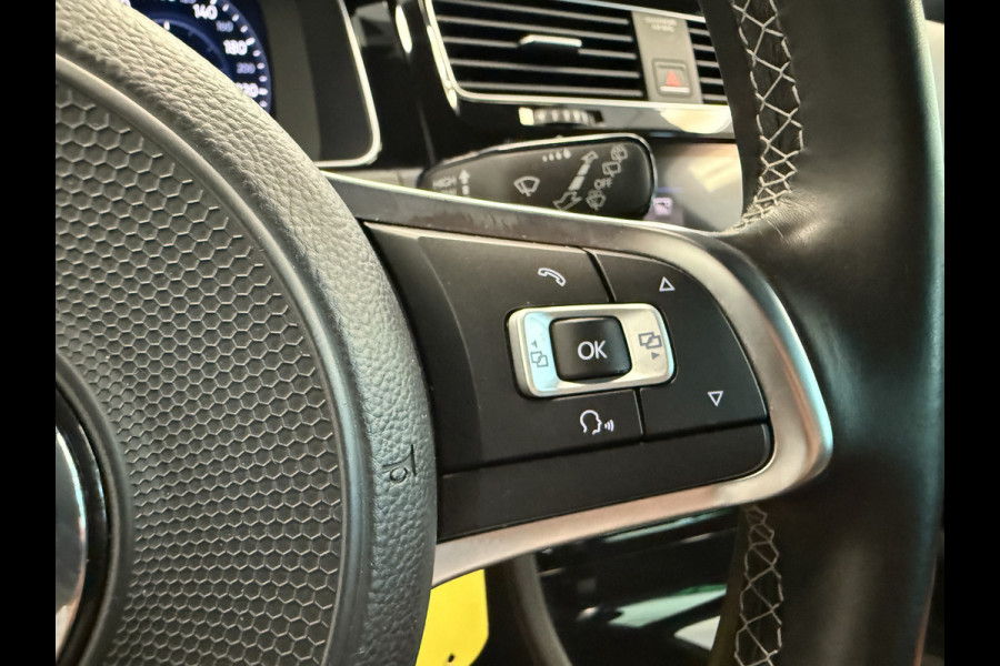 Volkswagen Golf 1.4 TSI Highline Business R Automaat DSG 18 inch achteruitrijcamera