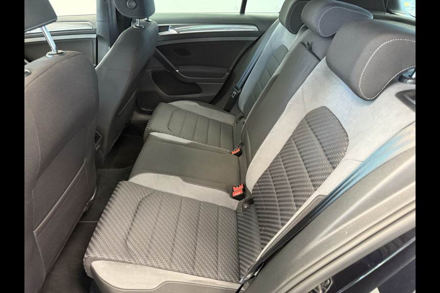 Volkswagen Golf 1.4 TSI Highline Business R Automaat DSG 18 inch achteruitrijcamera