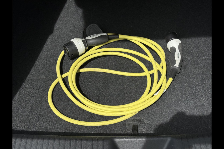 Volkswagen ID.4 First 77 kWh | Navi | Camera | Sfeer |