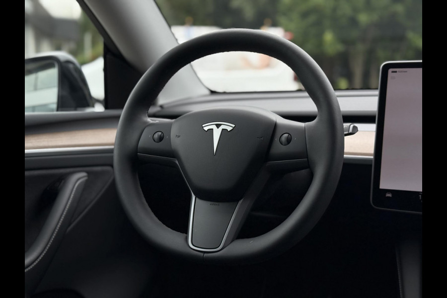Tesla Model Y Long Range AWD Dual | Autopilot | Panorama | Leder |