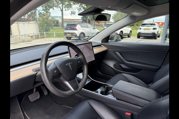Tesla Model 3 Long Range AWD Dual | Autopilot | Panorama | Leder |