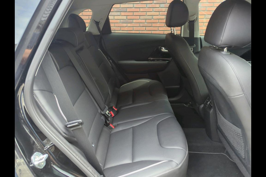 Kia e-Niro ExecutiveLine 64 kWh LED | LEDER | NAVI | STOELKOELING