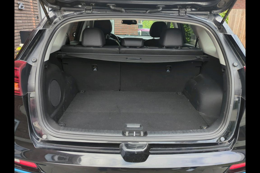 Kia e-Niro ExecutiveLine 64 kWh LED | LEDER | NAVI | STOELKOELING