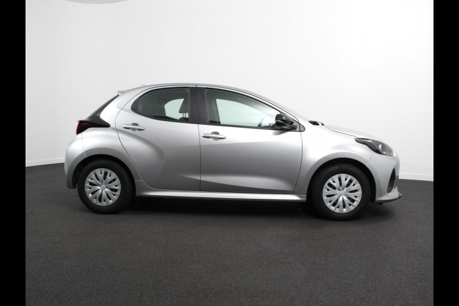 Mazda 2 Hybrid 1.5 Prime-line Airco Adaptieve cruise control Achteruitrijcamera Lane assist Radio Apple Carplay/ Android auto