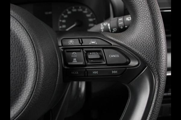Mazda 2 Hybrid 1.5 Prime-line Airco Adaptieve cruise control Achteruitrijcamera Lane assist Radio Apple Carplay/ Android auto
