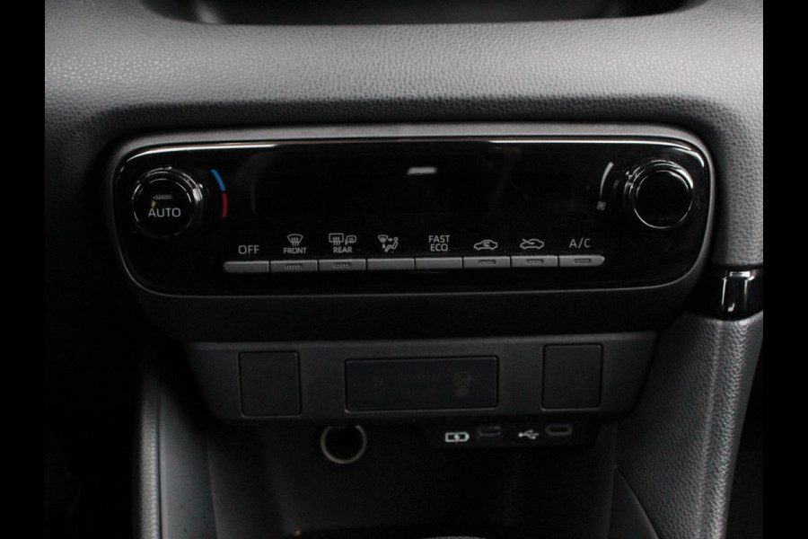 Mazda 2 Hybrid 1.5 Prime-line Airco Adaptieve cruise control Achteruitrijcamera Lane assist Radio Apple Carplay/ Android auto