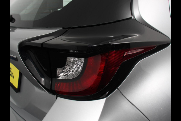 Mazda 2 Hybrid 1.5 Prime-line Airco Adaptieve cruise control Achteruitrijcamera Lane assist Radio Apple Carplay/ Android auto