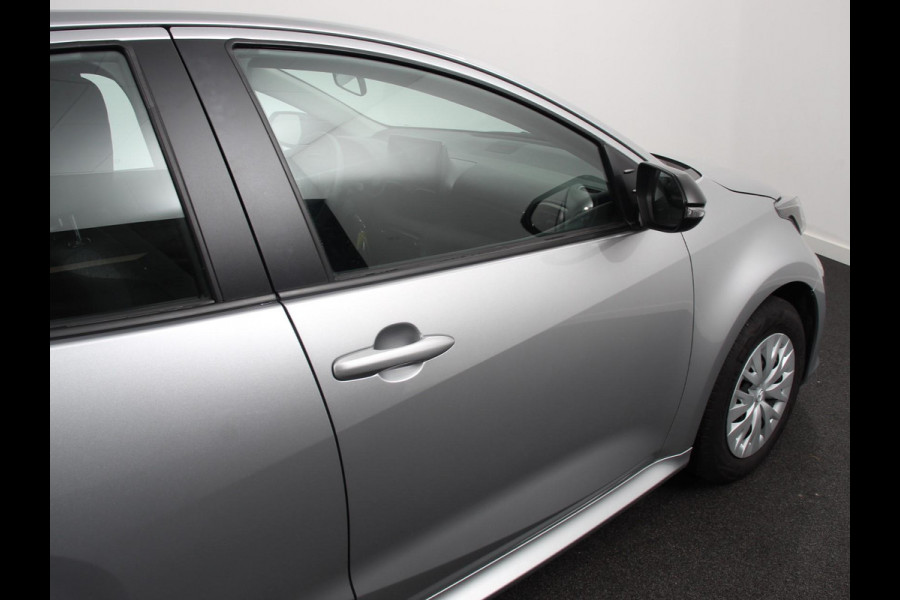 Mazda 2 Hybrid 1.5 Prime-line Airco Adaptieve cruise control Achteruitrijcamera Lane assist Radio Apple Carplay/ Android auto